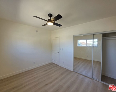 1185 W 22nd Street - Photo Thumbnail 12
