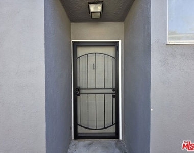 1185 W 22nd Street - Photo Thumbnail 54
