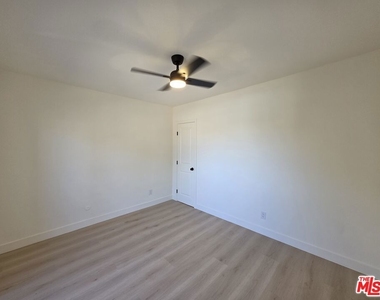 1185 W 22nd Street - Photo Thumbnail 41