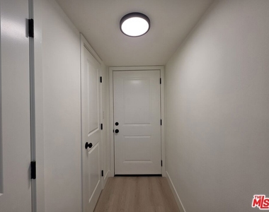 1185 W 22nd Street - Photo Thumbnail 55