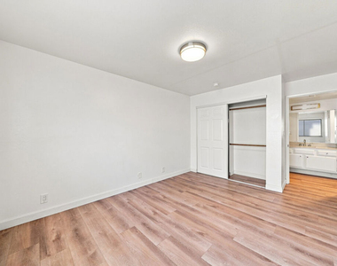 435 S Virgil Avenue - Photo Thumbnail 16