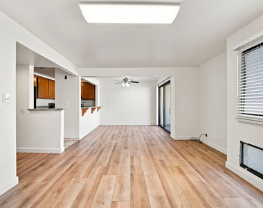 435 S Virgil Avenue - Photo Thumbnail 4
