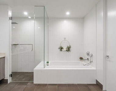 724 N Croft Avenue - Photo Thumbnail 26