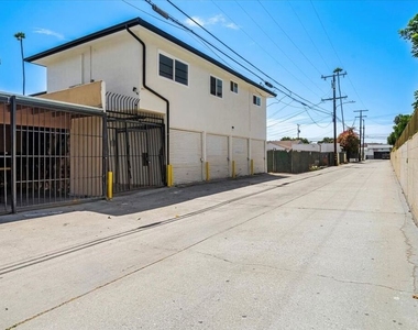 517 E 97th Street - Photo Thumbnail 14