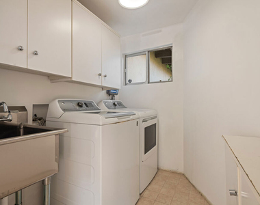 3844 Bobstone Drive - Photo Thumbnail 23