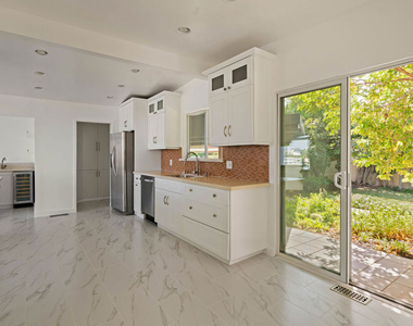 3844 Bobstone Drive - Photo Thumbnail 6