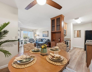 1740 S El Camino Real - Photo Thumbnail 8