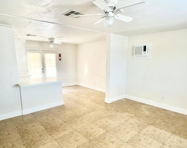 73427 Santa Rosa Way - Photo Thumbnail 4