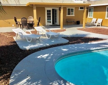 73427 Santa Rosa Way - Photo Thumbnail 16