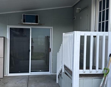22840 Sterling Ave - Photo Thumbnail 3