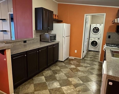 22840 Sterling Ave - Photo Thumbnail 5