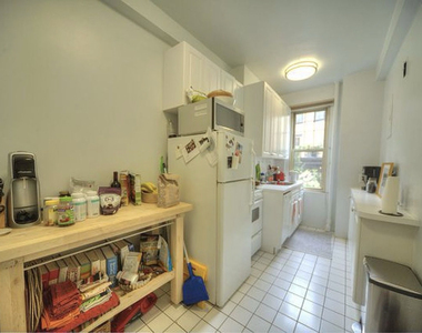 Lincoln Place - Photo Thumbnail 2
