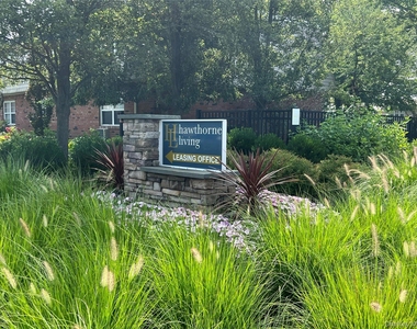 211 Hawthorne Avenue - Photo Thumbnail 11