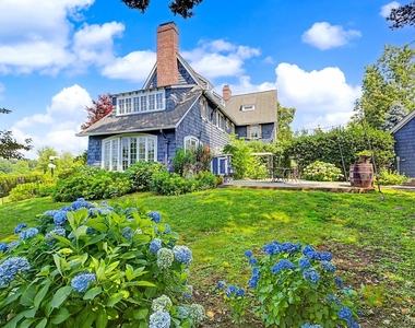11-20 Shore Road - Photo Thumbnail 11