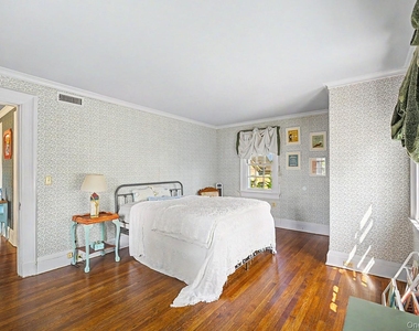 11-20 Shore Road - Photo Thumbnail 31