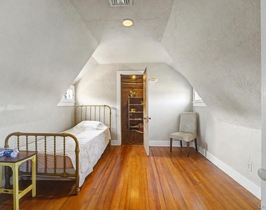 11-20 Shore Road - Photo Thumbnail 38