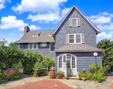 11-20 Shore Road - Photo Thumbnail 6