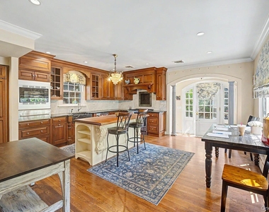 11-20 Shore Road - Photo Thumbnail 19