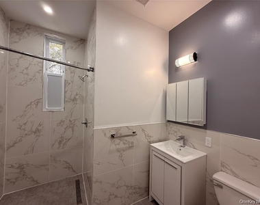 222 Primrose - Photo Thumbnail 14