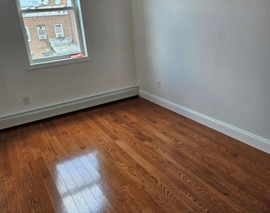 6635 Booth Street - Photo Thumbnail 3