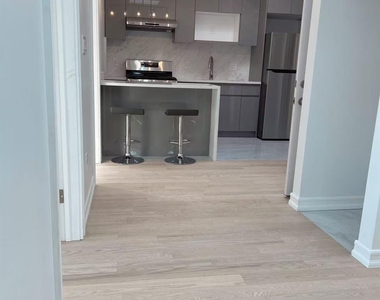1110 Cypress Avenue - Photo Thumbnail 2