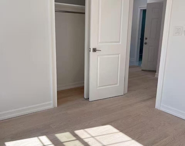 1110 Cypress Avenue - Photo Thumbnail 8