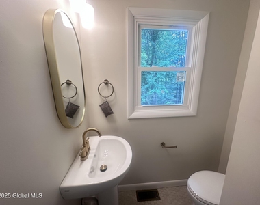 8 N Hill Drive - Photo Thumbnail 27