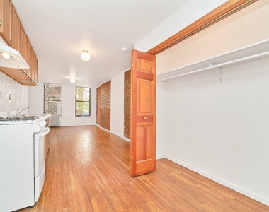 341 E 85th Street - Photo Thumbnail 3