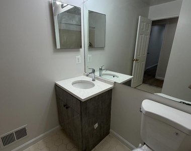 32 Columbus Drive - Photo Thumbnail 15