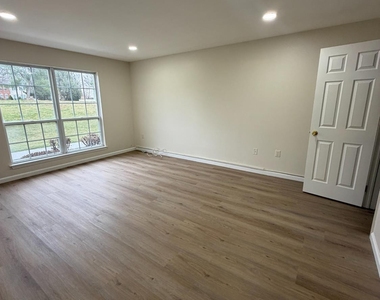 32 Columbus Drive - Photo Thumbnail 18