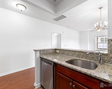427 Micali Way - Photo Thumbnail 27