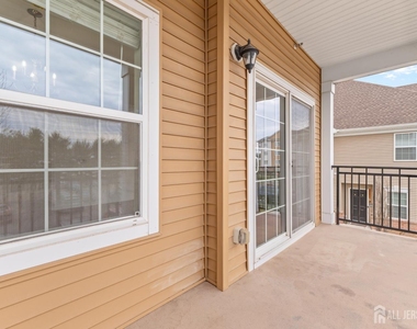 427 Micali Way - Photo Thumbnail 34