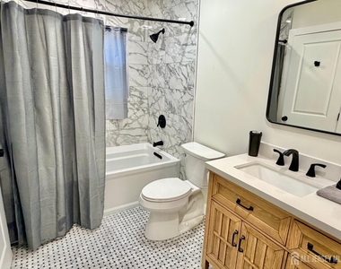 27 Brookside Road - Photo Thumbnail 72