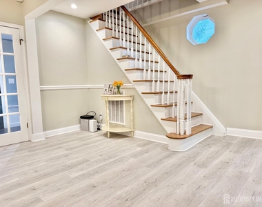 27 Brookside Road - Photo Thumbnail 15