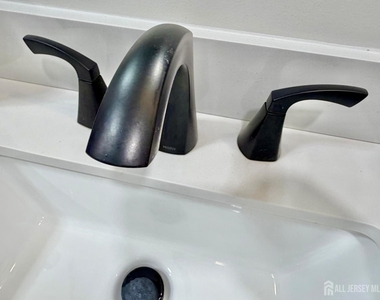 27 Brookside Road - Photo Thumbnail 73
