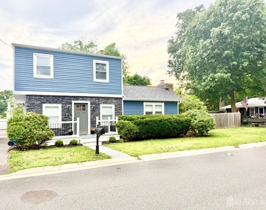 27 Brookside Road - Photo Thumbnail 1