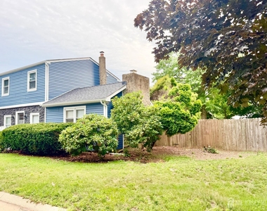 27 Brookside Road - Photo Thumbnail 5