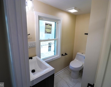 427 Highland Avenue - Photo Thumbnail 12
