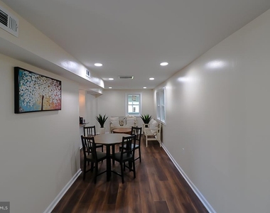 427 Highland Avenue - Photo Thumbnail 4