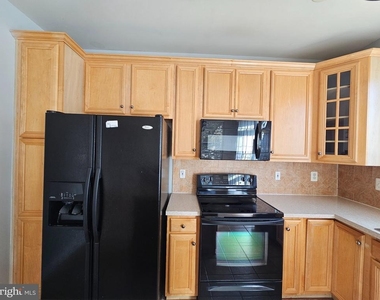710 Redgate Lane - Photo Thumbnail 10