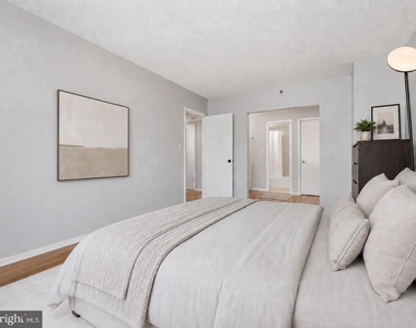 3713 S George Mason Drive - Photo Thumbnail 20