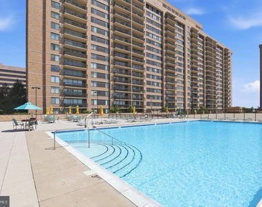 3713 S George Mason Drive - Photo Thumbnail 29