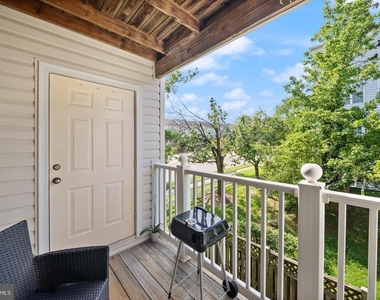 8301 Bluebird Way - Photo Thumbnail 17