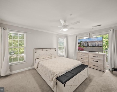 8301 Bluebird Way - Photo Thumbnail 23