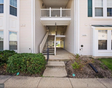 8301 Bluebird Way - Photo Thumbnail 5