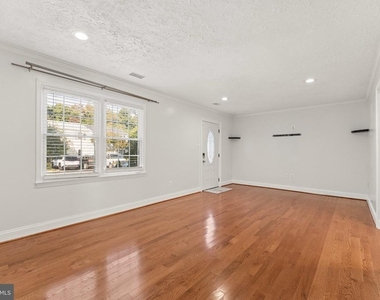 7921 Timarand Court - Photo Thumbnail 5
