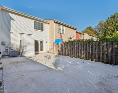 7921 Timarand Court - Photo Thumbnail 33