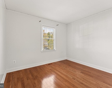 7921 Timarand Court - Photo Thumbnail 29
