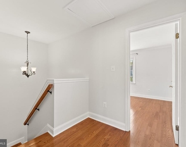7921 Timarand Court - Photo Thumbnail 21