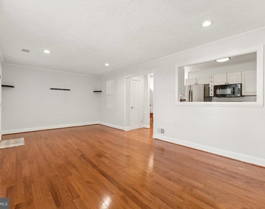 7921 Timarand Court - Photo Thumbnail 6